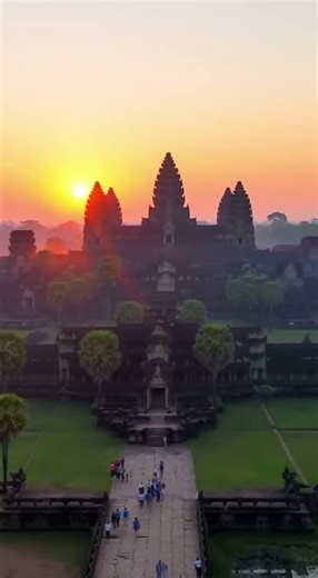 Angkor wat temple of Cambodia #shorts #sunset #cambodia #travel #angkorwat #asiantravel #love