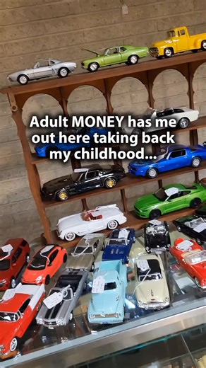 I love that my kid enjoys collecting vintage model cars! I could look at this stuff all day! Anyone else??? #vintagecars #vintagefinds #reseller #homedecorideas #craftideas