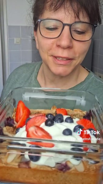 Gebackenes Porrige mit Kokos-Joghurt: Einfach und Schnell