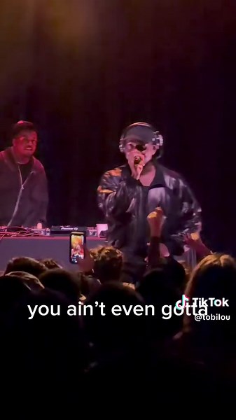 i’ve never been to a tobi lou show pt 1