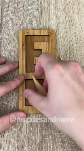 Put all pieces from the E into the rectangle😳