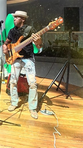 Check out Snap's bass solo on Bob James Westchester Lady. Eddie DeJean, Jr. (not seen) is on the drums. We were having too much fun that day, | Brian Toval and The Vision