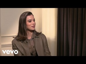 Behind the Music | Interview with Hailee Steinfeld about the music from "Sinners" incl. he...