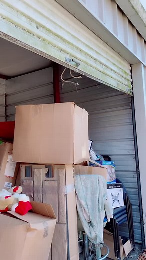 Exploring Antique Decorative Swords and Their Craftsmanship