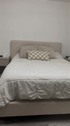 Creating a Cozy Shared Bedroom for Couples