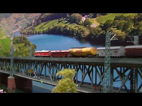 Superb Model Railroad Diorama: Double deck road and rail bridge for model trains in Z scale