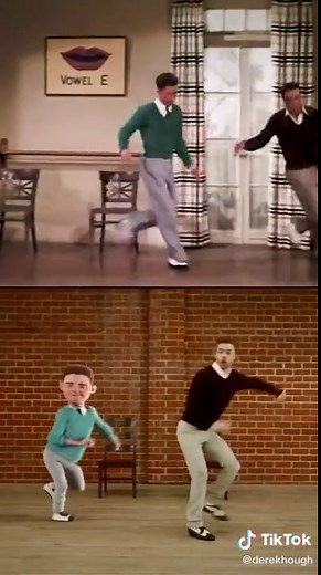 Re-enacting Singing in the Rain Scene | Dance Tribute