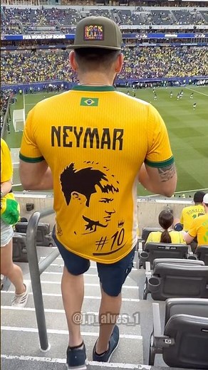 I customized my Brazil 🇧🇷🏆shirt with acrylic paint ⚽️ #neymar #custom #soccer #fifa #painting