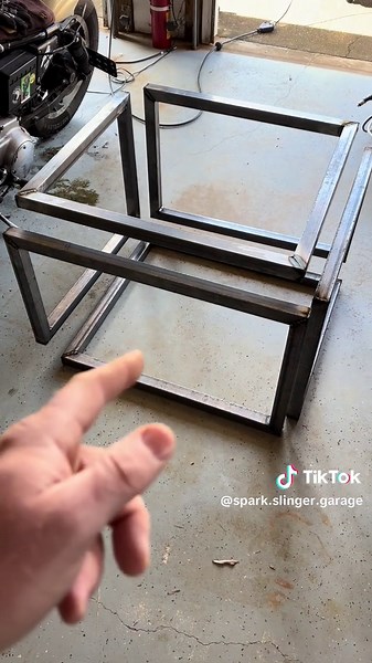 Infinity Table Construction: A Unique DIY Project