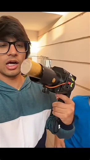 😳cold pyro gun unboxing 😱|| sourav Joshi vlogs || #souravjoshivlogs #piyushjoshi #shortsfeed #trend