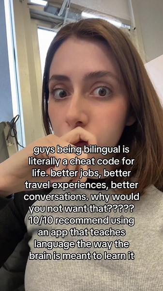 being bilingual is SUCH a good skill to put on your resume #languageapp #language #french #learninganewlanguage #foryoupage #france #culture #howtolearnalanguage #learningfrench #billingual #polygot