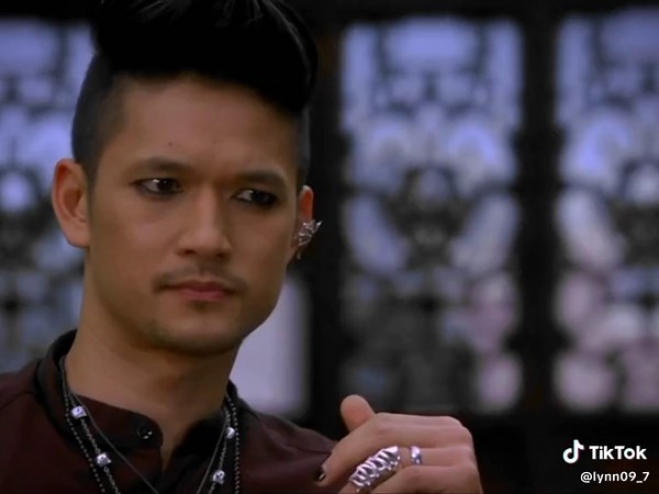 Malec First Kiss Scene - Shadowhunters Part 26