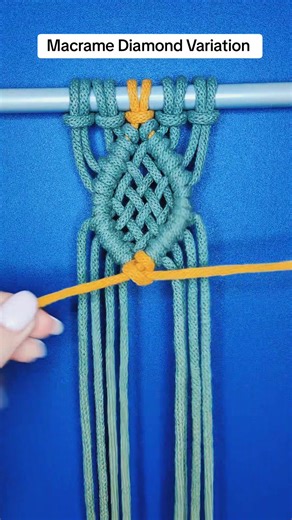 Macrame Diamond Variation . . . #macrameinspiration #macramesimple #handmade #macramebeginner #macrametutorial #easymacrame #macrame #macrameeasyknot #wallhangingcraft #macramebasics