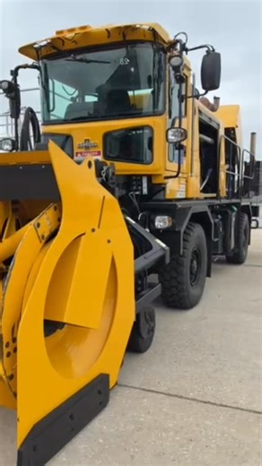 Here is your friendly reminder from your delivery crew.✈️ If you ordered tonight, and you don’t have the snow equipment pictured. PLEASE turn your porch lights on and keep those steps cleared! We truly want to stay on our feet out there and your lights make a huge difference. Help us land your dinner safely and we will keep the pizza coming! Stay warm, stay steady, and enjoy your Sunday night! www.barnstormers.pizza 269-281-0022 ✌️✈️🍕 | Barnstormers Pizza