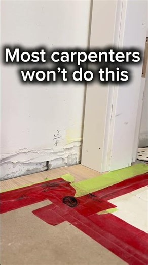 Notching baseboard behind casing for a tight fit #finishcarpentry #carpentry