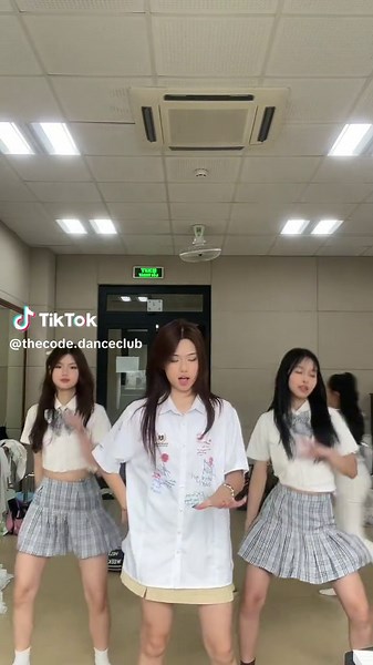 Dance Trend and Choreography with Talented Dancer