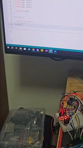 Serial Communication을 이용하여 Serial Monitor로 4 digit 7-segment에 “1234”를 입력하면 “1234”를 출력