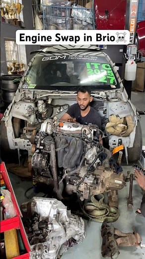 AWD setup in a Brio. Engine + gearbox. Let’s go. 💀