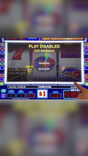 Is this our lucky night? 😍