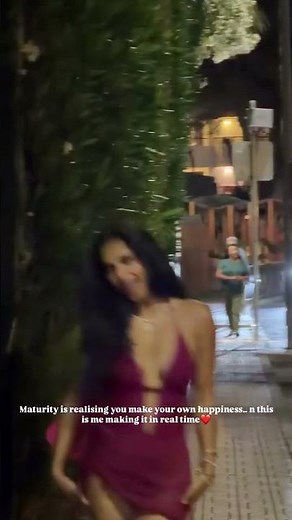 Hot and Sexy Beautiful Babe