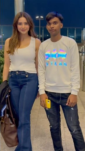 Meet Aamna Sharif 🥰 #yt #love #explore #youtubeshorts #shorts #foryou #viralvideo #trending #viral