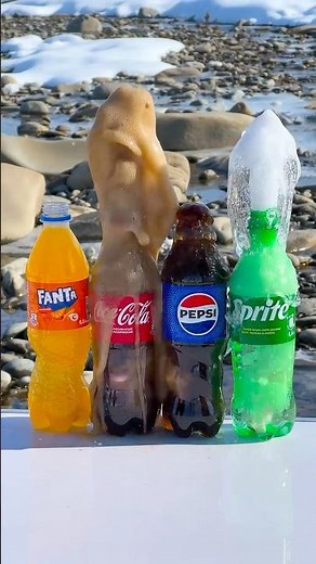 “Experiment with Mentos and Soda in Winter — Explosion!?” 😱