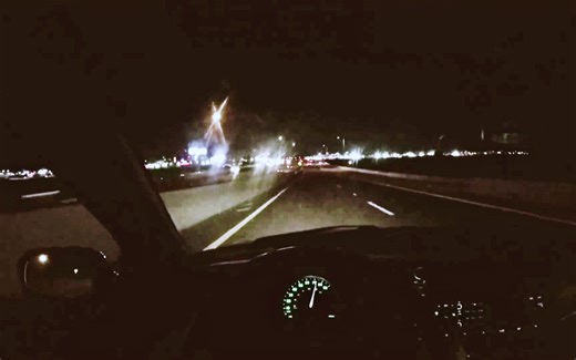 第一视角™今晚开飞机！夜间用萨博Saab的“夜袭模式”Night Panel驾驶