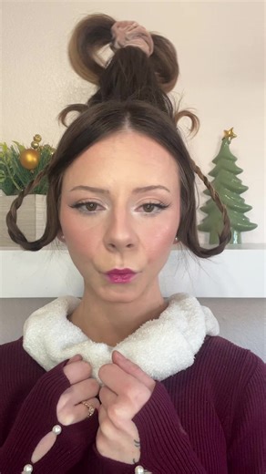 Cindy Lou Who Makeup Tutorial for Whoville Look