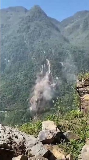 Insane Rock Slides Caught on Camera 🥶