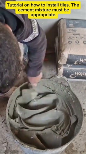 Tutorial on how to install tiles. The cement mixture must be appropriate. #shorts #shortvideo
