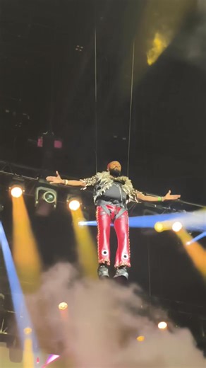 Video de la descente de Werrason lors de son concert à Adidas Arena de Paris #fblifestyle | Masoloyajonas