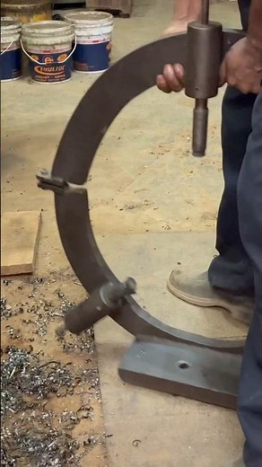 Boring and Radius Proficiency Demonstrated on a Die| Essential Manual Lathe Operations -1