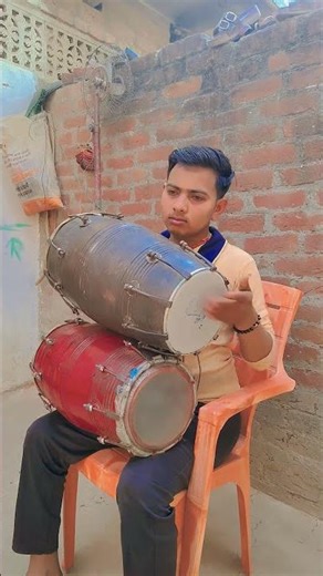 सुपरहिट कलाकारीआशा ढोलक पर दुनिया का दिल जीत लिया