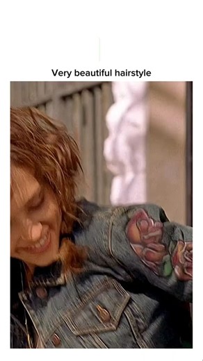 🤍 on Instagram: "🎬 Honey (2003) 🎞️ Honey (2003) is a popular dance film starring Jessica Alba as Honey Daniels, a talented hip-hop dancer in Harlem who dreams of becoming a choreographer but faces career challenges, moral dilemmas with a demanding director, and uses her skills to teach inner-city kids, featuring Mekhi Phifer and Lil' Romeo. Directed by Bille Woodruff and released by Universal Pictures in December 2003, the film is known for its music, choreography, and themes of ambition, com