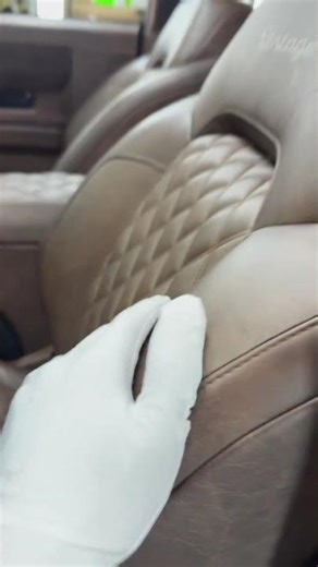 🚗😍 Modern Classic: Raven Black & Chocolate Leather 🖤🤎