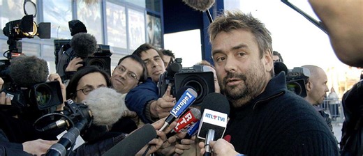 Taxi : pourquoi Luc Besson a-t-il été accusé de plagiat à la sortie du film ? - Télé 2 Semaines