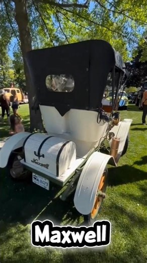 Maxwell's Marvel: The 1909 Maxwell - A Pioneer of the Open Road