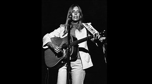 10 Essential Joni Mitchell Albums