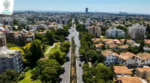 7 וחצי שנים בראשות העיר רעננה. כאשר שואלים אותי איזה הישג אני רוצה להבליט, או גאה בו, אני מגיב ללא היסוס - הכללת צעירות וצעירי רעננה, לראשונה בתולדות העיר, בהגרלה ל"מחיר מטרה", בשכונת הצעירים במערב רעננה. זה הגיע לאחר מאבק אישי, נחוש, צודק, עם מעורבות בתי משפט, עד שהצדק הביא הישג ענק. במבט אל העתיד, נעשה את המתחייב, להצעיר את פני העיר. ראו סירטון, הדמיה בן 2.13 ד', על העתיד הנראה באופק. כלולים בו שני מצרפים אישיים מפי - של 4 שניות כל אחד, על הבשורה. שני המצרפים נמחקו מהאתר העירוני, בהוראת בית המ