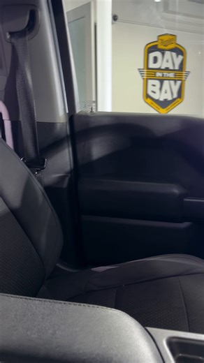 Who needs a refresher? How about a new scent for 2026?! Whole Car Air Refresher Stargazer refreshes your interior and leaves a luxurious scent behind that reminds you of bergamot, coconut, and sandalwood. Available now through Amazon! Click here! 👇 https://s.meguiars.com/lk9s2oqc #meguiars #newproductalert #airrefresher #ReflectYourPassion | Meguiar's