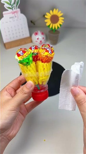 Simple Crafts | Learn How to Make a Mini Lollipop Bouquet in 20 Seconds! #DIY #Handicrafts