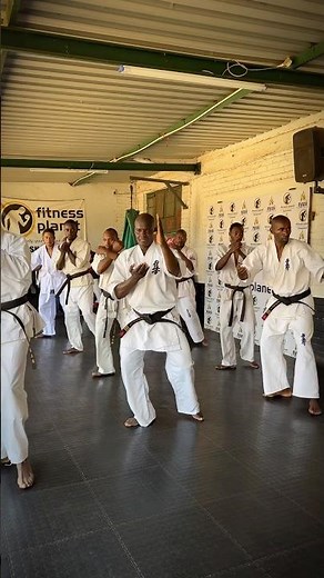 Kyokushin Technique Mastery 🥋Shihan Teaches Shuto Mawashi Uke & Correct Kata Turn #kyokushinkarate