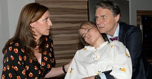 GZSZ: Schock für Katrin und Gerner – Johanna bricht vor ihren Augen zusammen