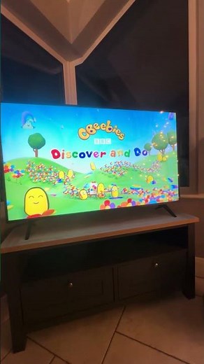 CBeebies discover and do short ident