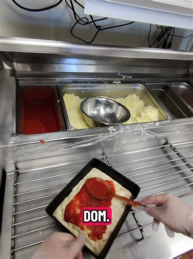 Lets try a spicy Hawaiian Pizza🍯🍕#fyp #pizza #foodtok #michigan