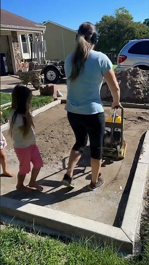 DIY | Paver Trailer Pad