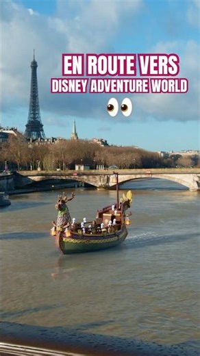 A special convoy spotted this morning in Paris! 👀