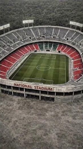 Rénovation d’un ancien stade de foot 😍