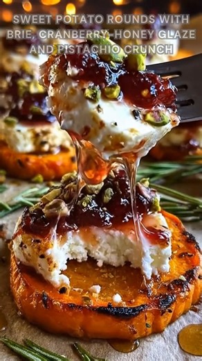 Sweet potatoes sliced thick. Sprinkle salt, pepper, olive oil. Roast at 400°F for 30 minutes. These sweet potato rounds turn golden and tender, topped with melty brie, sticky cranberry-honey glaze, and crunchy pistachios for a sweet-savory finish. Ingredients ➤ 2 large sweet potatoes, sliced into 1/2-inch rounds ➤ 2 tbsp olive oil ➤ Salt & black pepper, to taste ➤ 150g brie cheese, sliced or cubed FULLL Recipe in First Cօʍʍеոτ 👇👇 | Nessy Recipes