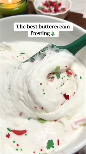 Easy Buttercream Frosting 🤍so smooth + simple #buttercream